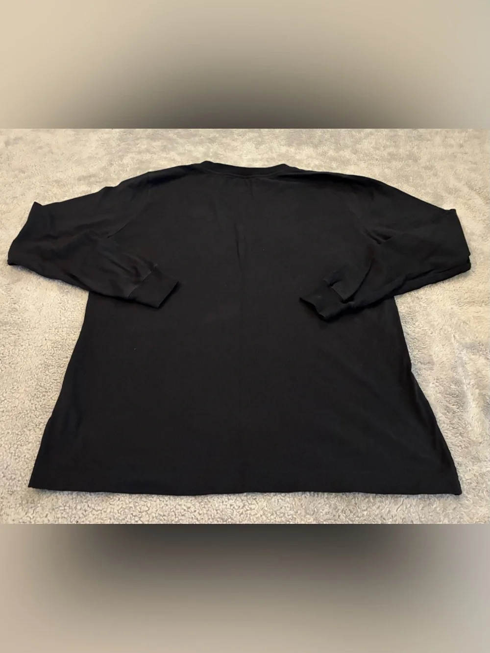 Nike Boys Youth Black Long-Sleeve Crewneck Shirt Size Large